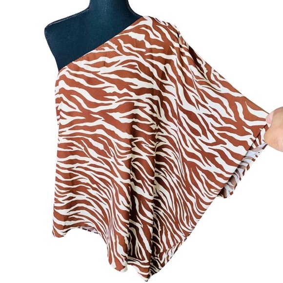 💜3/25 Zebra Print One Shoulder Top - Picture 1 of 3